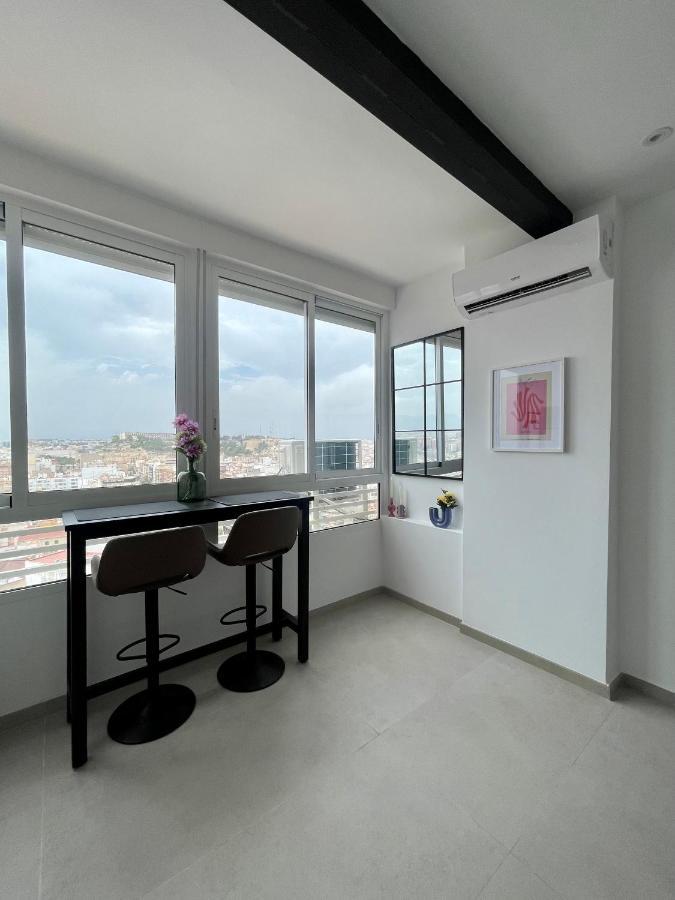 Sky Views Studio In City Centre Alicante Exterior foto